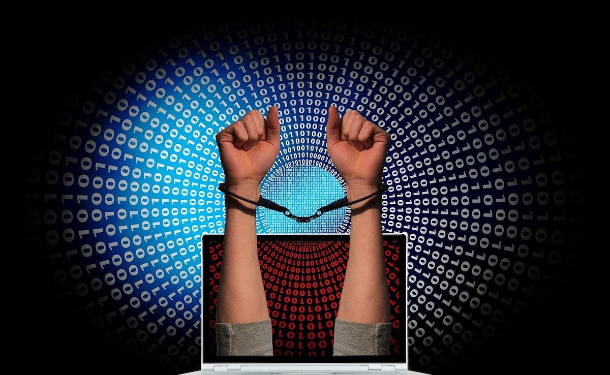 Gandhdiagar Digital Arrest : ગાંધીનગરમાં એક મહિલા ડોક્ટરને કથિત રીતે 103 દિવસ સુધી “ડિજિટલ અરેસ્ટ” | શું છે ડિજિટલ એરેસ્ટ
