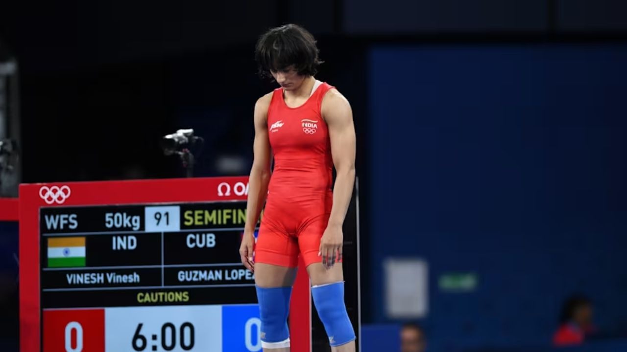 Vinesh Phogat Paris Olympics 2024 Wrestling , paris olympics 2024 Vinesh Phogat announced her retirement from wrestling