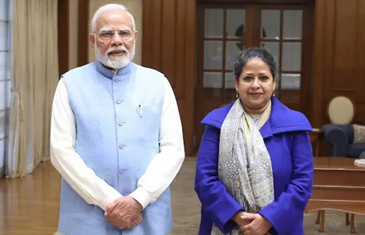 Pranab Mukherjee Memorial - daughter sharmishtha Meet Pm Modi - Latest Politics News In Gujarati - પ્રણબ મુખર્જીનું સ્મારક બનશે