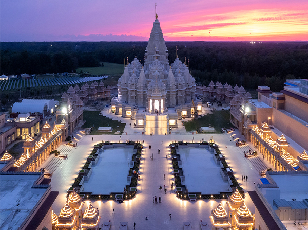 world-largest-hindu-temple-swaminarayan-Akshardham-new-jersey