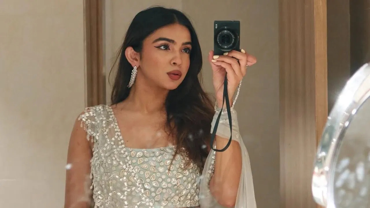 apoorva mukhija nude - apoorva mukhija hot - apoorva mukhija xxx - apoorva mukhija porn -